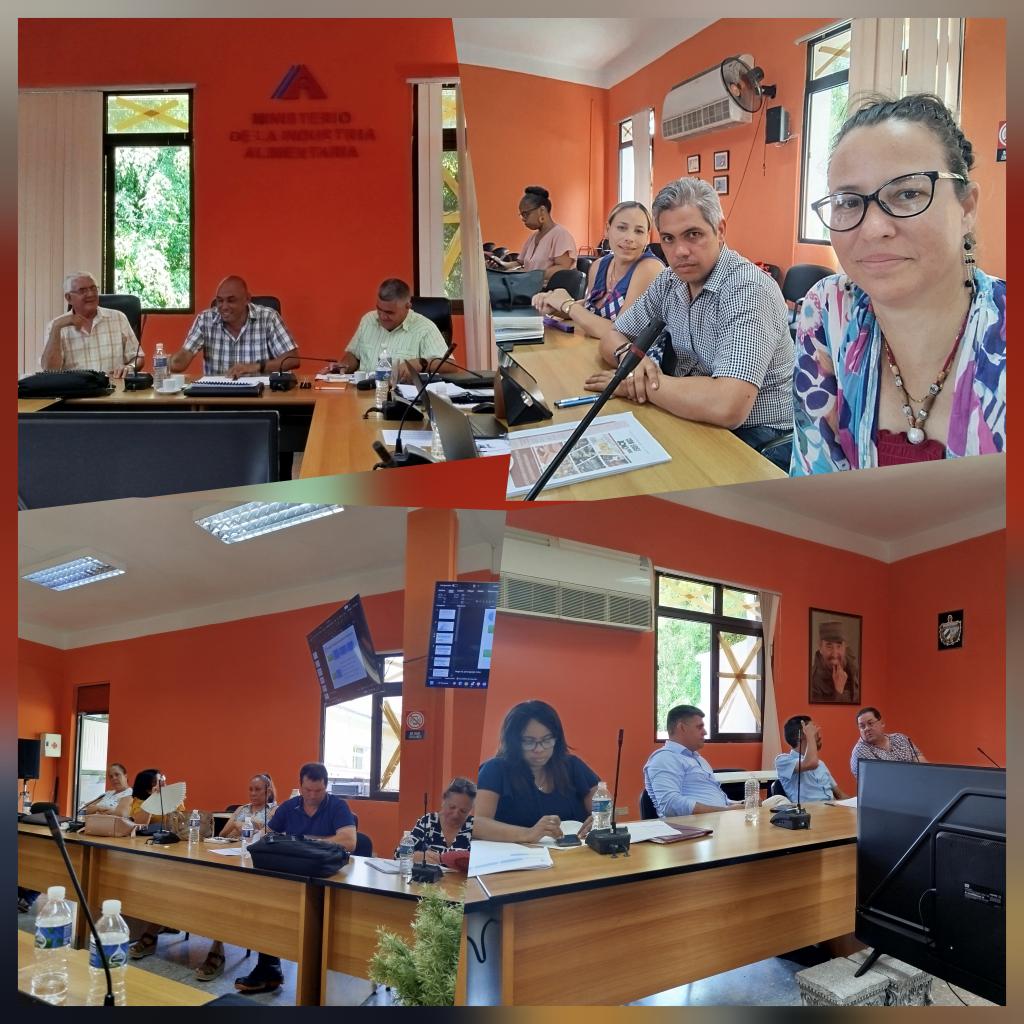 grupo_agroalim's tweet photo. Se sostiene en el @minalcuba intercambio con las Comisiones Agroalimentaria y Económica de la @AsambleaCuba, espacio que permitió conocer las acciones que la industria realizará para producir alimentos antes las dificultades existentes.
#TumbaElBloqueo 
#AgroalimPorCuba 🇨🇺 https://t.co/VDJ0o3wZqL