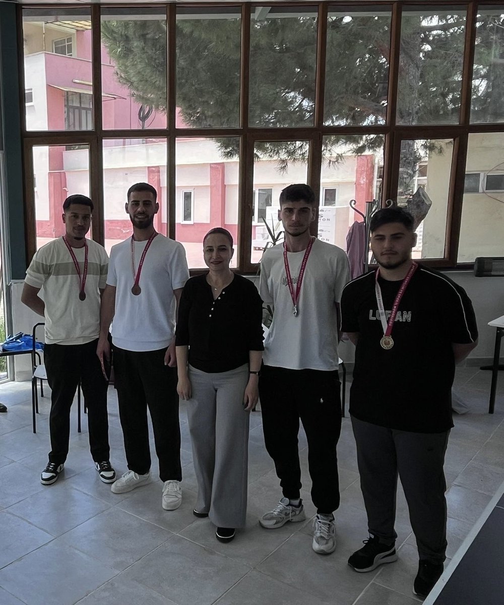 paubekilli's tweet photo. Bekilli MYO’da 19 Mayıs etkinlikleri kapsamında masa tenisi turnuvası düzenlendi.
Bekilli Gençlik Merkezi iş birliğiyle gerçekleşen organizasyona öğrenciler yoğun ilgi gösterdi.

#19Mayıs #GençlikVeSporBayramı #PAÜ #Bekilli #MasaTenisi https://t.co/Qk0e31YRmr