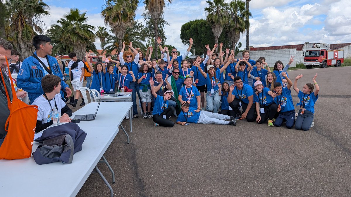 CanSatEx's tweet photo. 🟢⚪⚫ Contamos con la presencia de dos centros educativos de Extremadura representando la modalidad #MiniCanSat:

- CEIP Torre Águila (Barbaño)
- CEIP Juan XXIII (Zafra)

#CanSat26 https://t.co/u62C6Hjb96