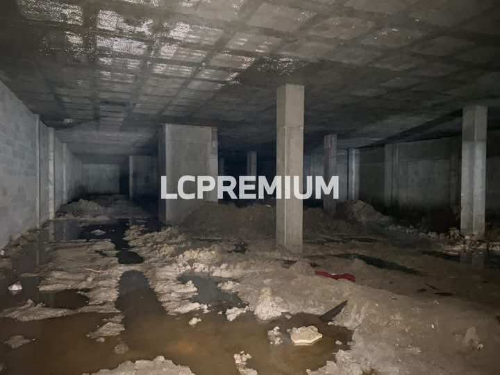 LCPremium1995's tweet photo. ⚠️ REDUÇÃO DE VALOR ⚠️

➜ Insolvência: 2ipga4assistente ‑ Comércio e Serviços, Lda. | Proc. N. 1198/25.0T8VNG

Leilão Eletrónico | MURÇA

✅ Termina dia 25.05.2026 às 16h;

✅ Fração ‘A’ Bloco 1 destinado a Armazém, Comércio e Serviços;

✅ Área Bruta Privativa: 899,00 m² https://t.co/JffxabVVwn