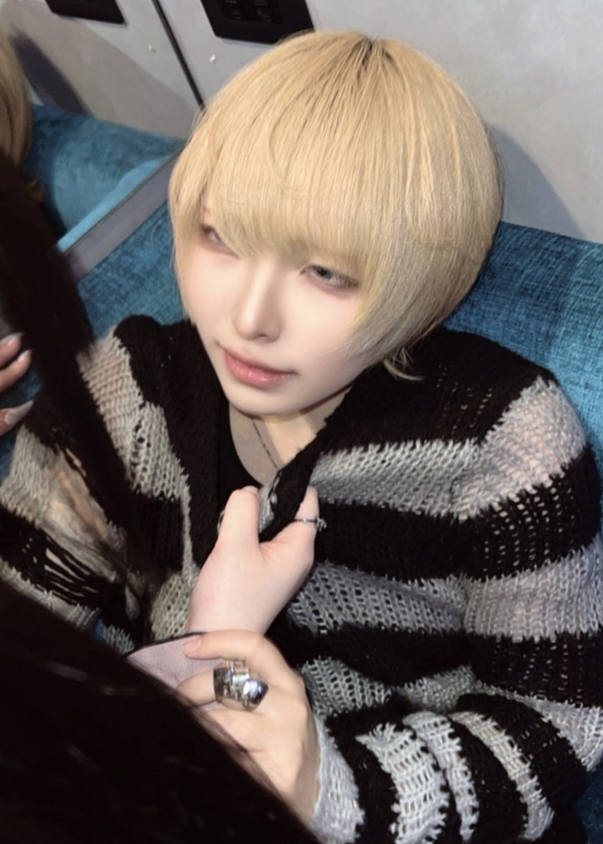 † える tweet media