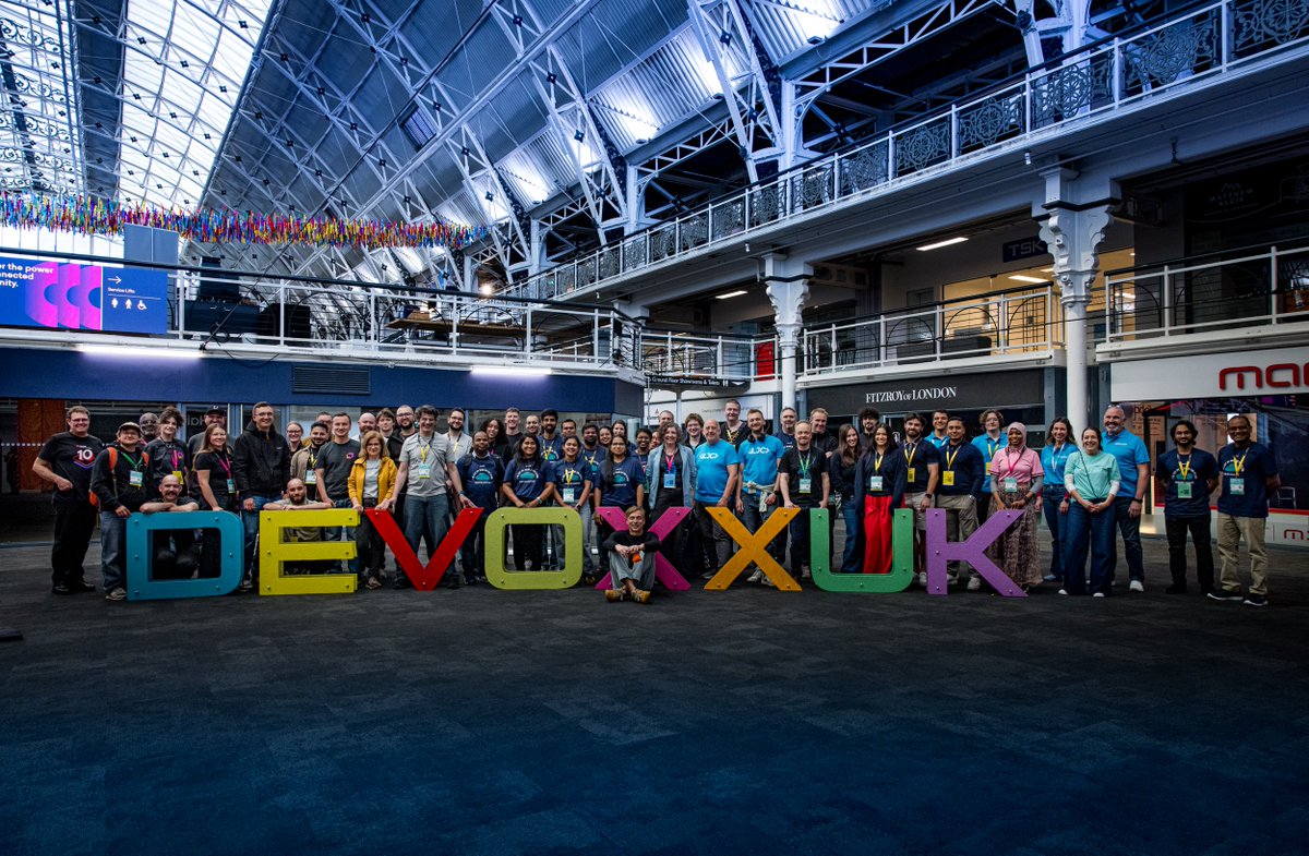 DevoxxUK tweet media