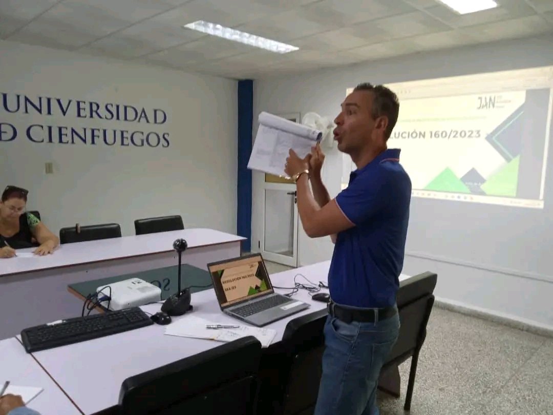 OrquideaUr29329's tweet photo. La #ucfgos continúa con paso firme hacia la #Excelencia. Se inician las capacitaciones dirigidas a las comisiones de trabajo responsables de la #EvaluaciónInstitucional para asegurar la calidad de los procesos en nuestra casa de altos estudios.

#EducacionSuperior https://t.co/Ji6MYz5wFU