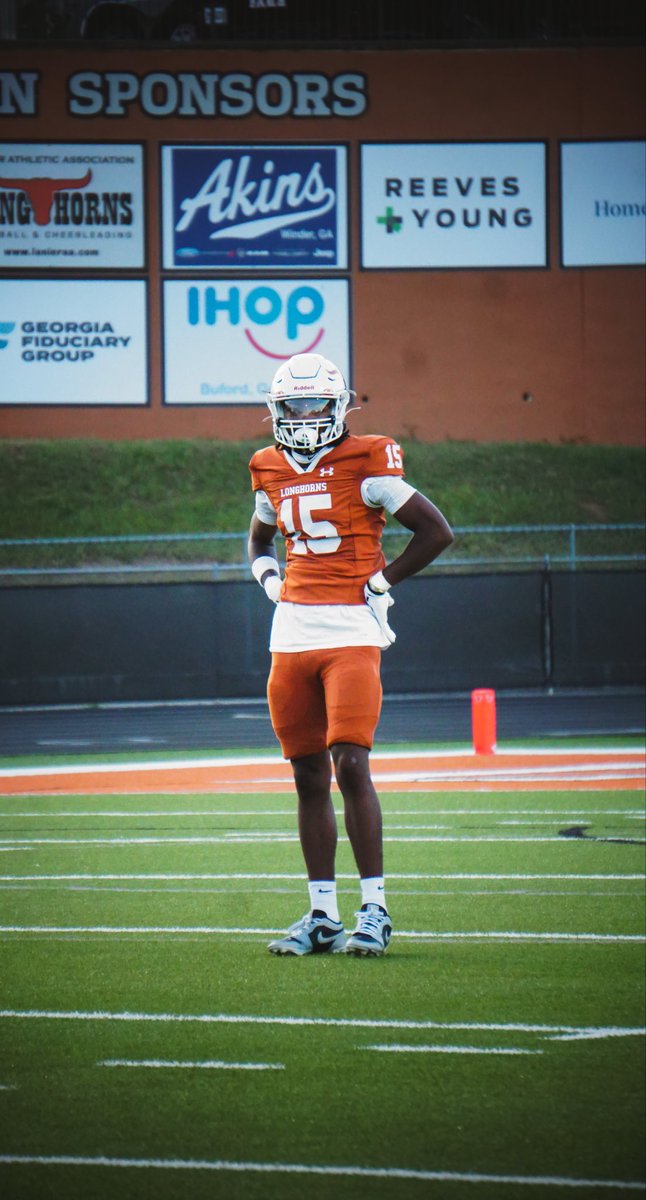 coachmartin10's tweet photo. Good luck today at the state track meet in Athens, Ga @IsaiahM84 another big time dual sport athlete who excels not only in football, but in track, all while maintaining a 3.75 GPA. #HookEm https://t.co/Pd6o2F5eBx