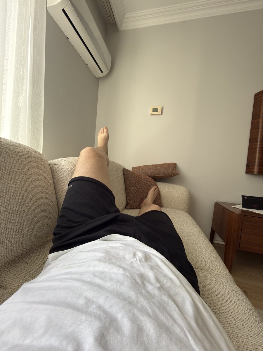 bulonozki's tweet photo. Off day https://t.co/O6lpKy7YB6