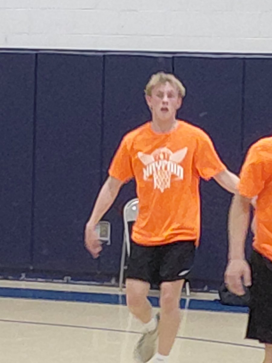 chickg3's tweet photo. Also for Pennsbury two guys who played hard and contributed to the final outcome were backcourt mates Zach Staines (p-l) and Brady Kent (p-bottom) both class of '27 and roughly 5'7" on a good day but work well together hustling and defending. https://t.co/c3cXg8sBmi