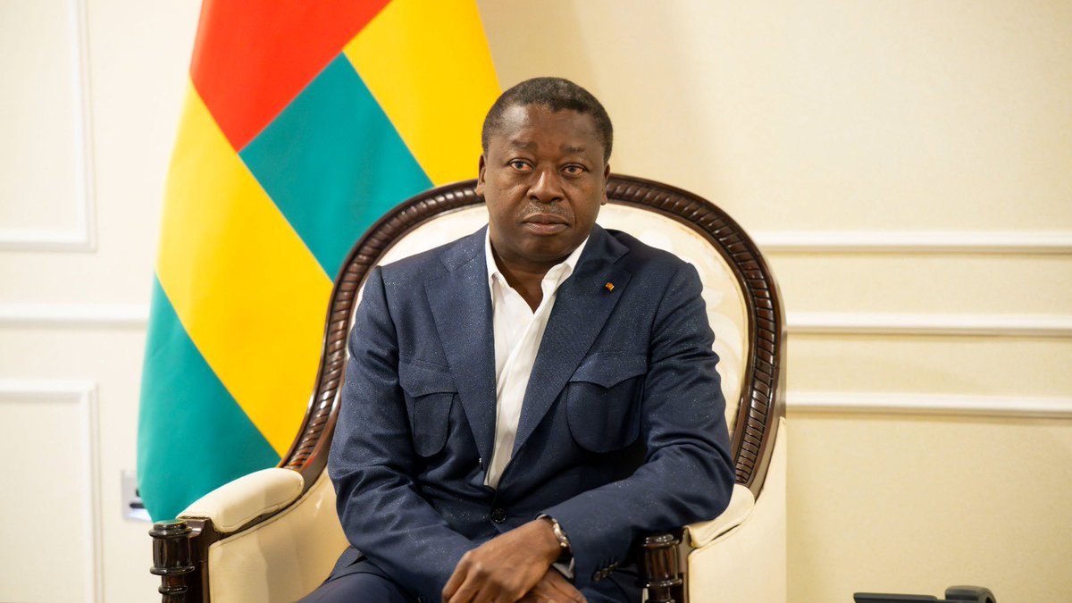 IGIHE's tweet photo. 🚨𝐀𝐌𝐀𝐊𝐔𝐑𝐔 𝐌𝐀𝐒𝐇𝐘𝐀🚨

Perezida w’Inama y’Abaminisitiri ya Togo, Faure Essozimna Gnassingbé, yageze i Kigali mu gitondo cyo kuri uyu wa Gatatu.

Gnassingbé yakiriwe na Ministiri w’Ingabo z’u Rwanda, Juvenal Marizamunda. #IGIHENews https://t.co/IH26LerTzN