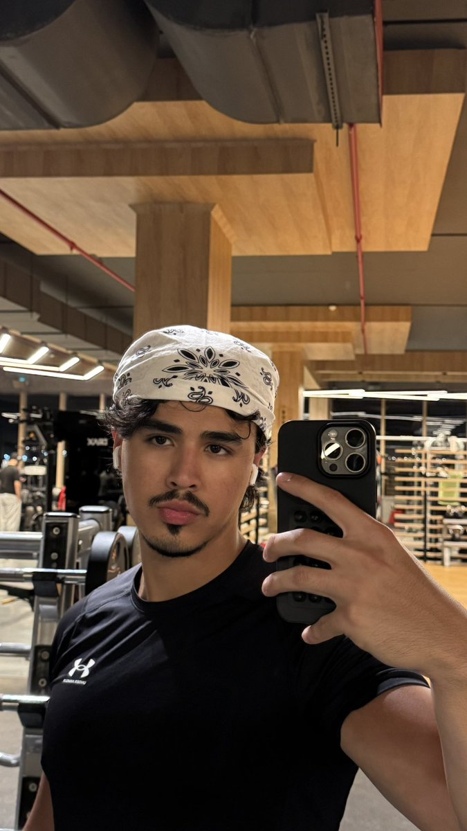 Yeahimalik's tweet photo. 🥥 https://t.co/Tgn37IwHW8