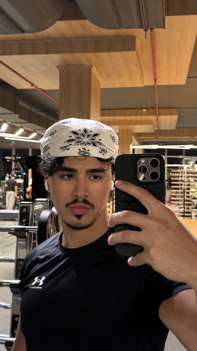 Yeahimalik's tweet photo. 🥥 https://t.co/Tgn37IwHW8
