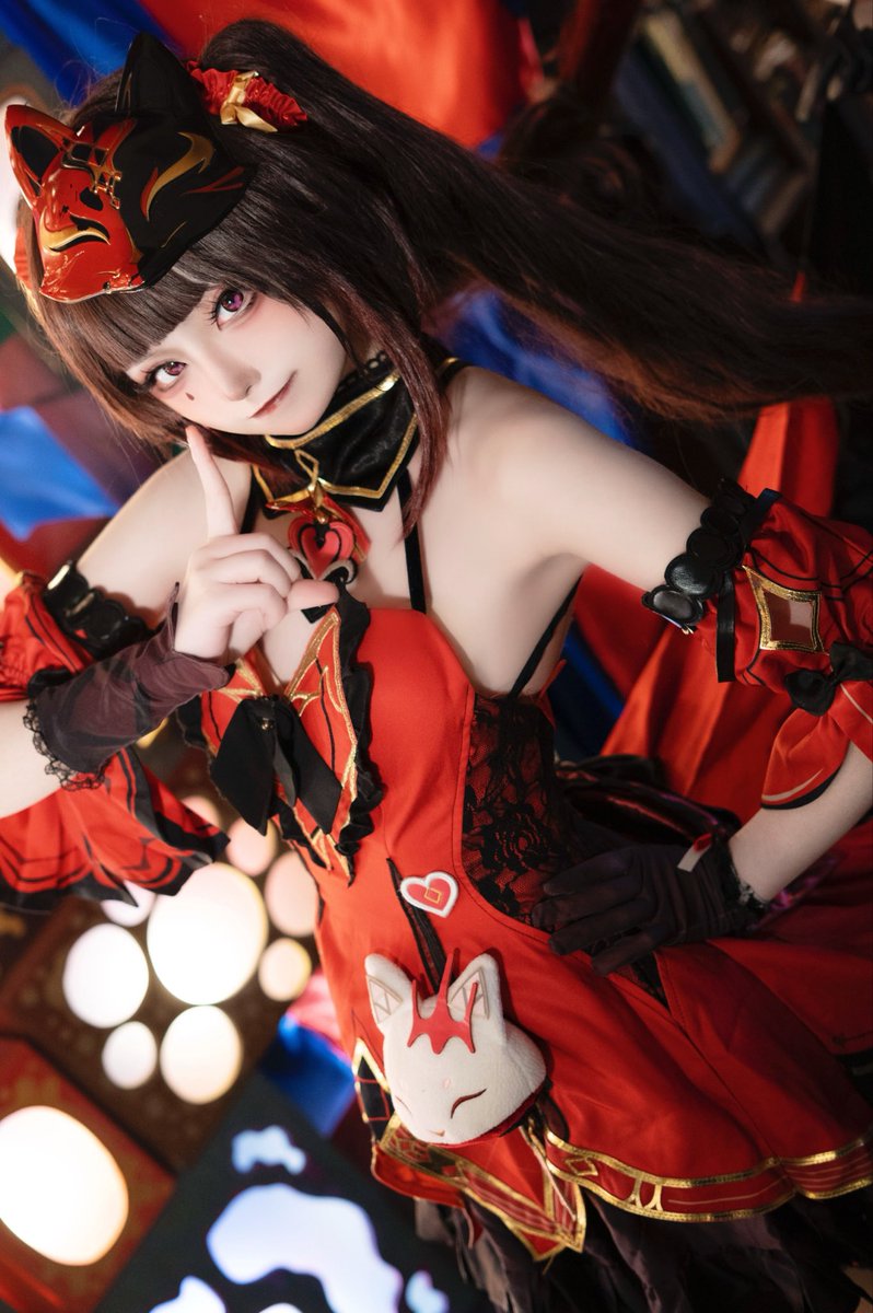 るり tweet media