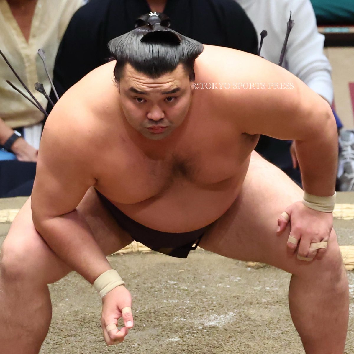 超激レア品⭐️なりきり大相撲一番勝負 2026年5月13日（両国国技館） 【大相撲】#霧島 #一山本 に攻め込まれて