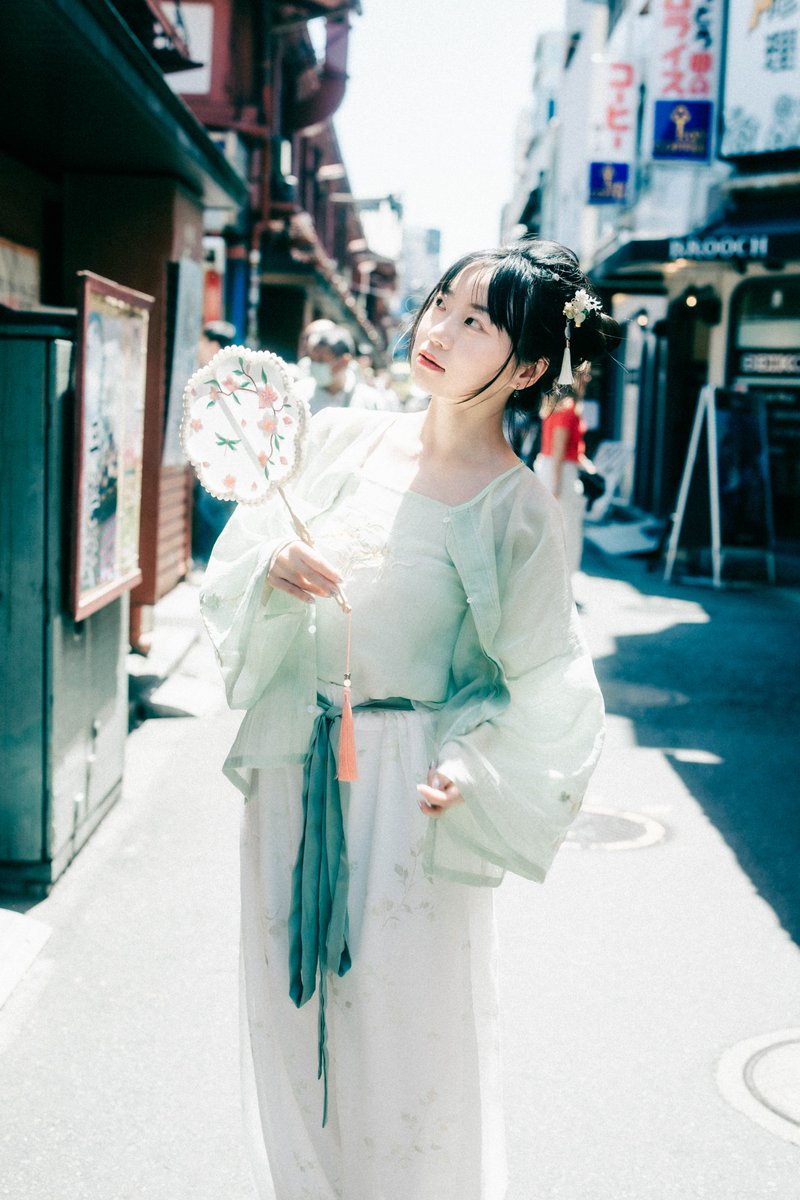 かろん tweet media