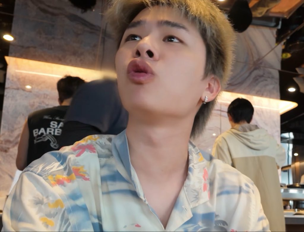 เบะเบะ tweet media