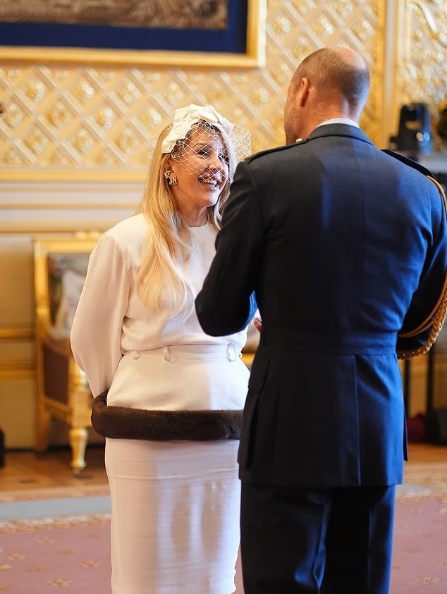Anna ♡ &Ellie Goulding News tweet media