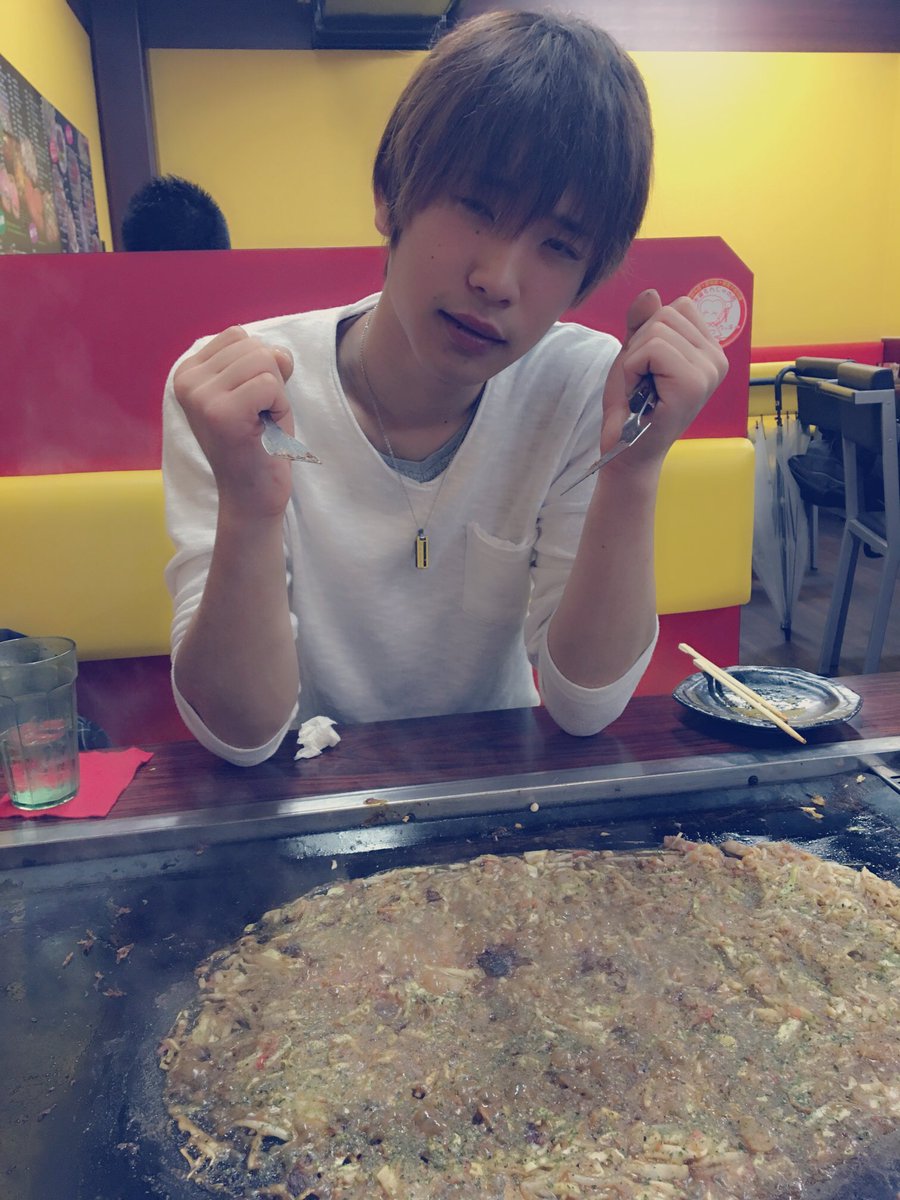 gokigentakeru's tweet photo. が元の人格に戻った丹波哲郎さんにはその時の記憶が残っていなかった。丹波哲郎さんの知人であり丹波哲郎さんの妻・松尾嘉代のかつての恋人でもある露口茂は事件の捜査を進める内に丹波哲郎さんの異変に気付くが。 https://t.co/vUjBuqSXa8