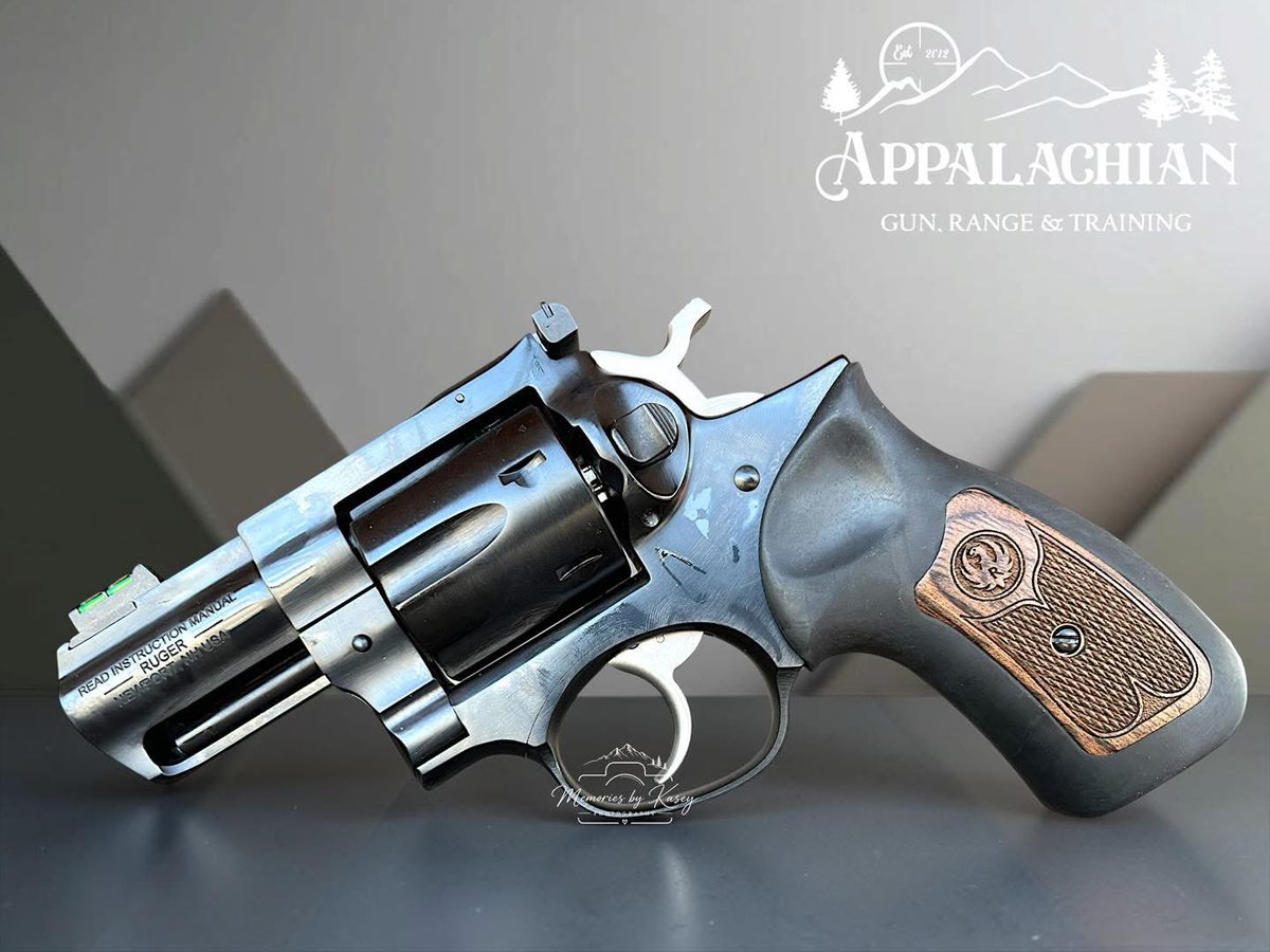 AppalachianGun's tweet photo. #AppalachianBin819 🐍🔥 Sometimes simple just WORKS. 👏
The @Ruger_Firearms GP100 is built like a tank. With a 2.5” barrel, blued finish, and legendary durability, this .357 Mag is ready for carry or home defense. 🖤 Reliable, timeless, and tough. 💪
#Ruger #GP100 #WheelGun #EDC https://t.co/l4hElnIbDq