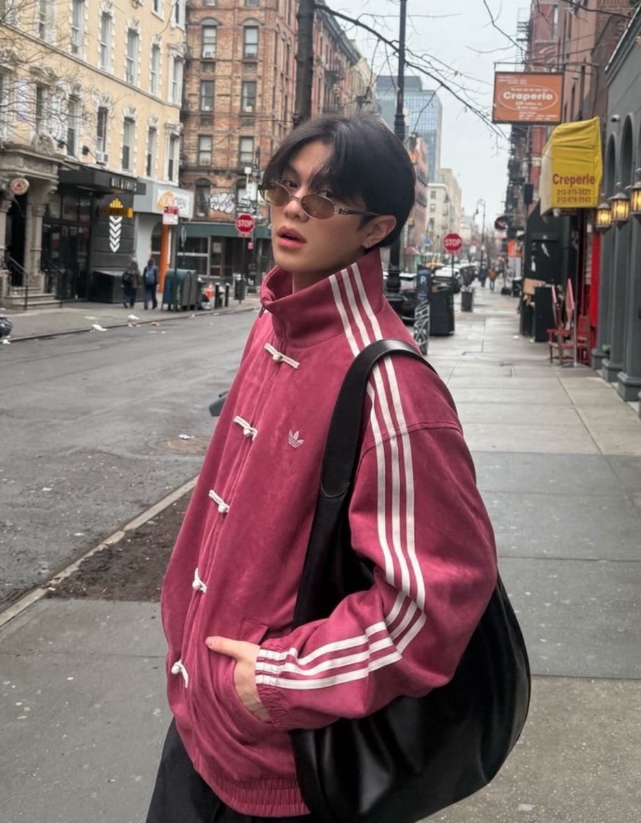 พายพี tweet media