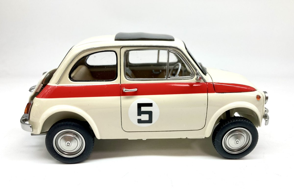 longtail314's tweet photo. タミヤFIAT500F完成しました。
ちょっと忙しくて間があいてしまいましたが楽しく製作することが出来ました。
前作の反省点を少しは活かせたと思います。
#タミヤ
#FIAT500F
#フィアット https://t.co/Ijl5rIJxzR