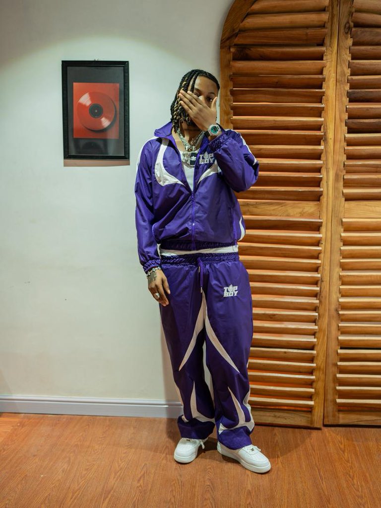 Topboydrips's tweet photo. W TOPBOYDRIPS IN THE CHAT 💜😮‍💨

A new silhouette enters the collection.
TOPBOYDRIPS tracksuit collection loading… W’s only- Get your coins ready 🛍️🔝💧

#TopBoyDrips #Streetwear  #Tracksuit #DripCheck #NewCollection https://t.co/RRtBONmDZR