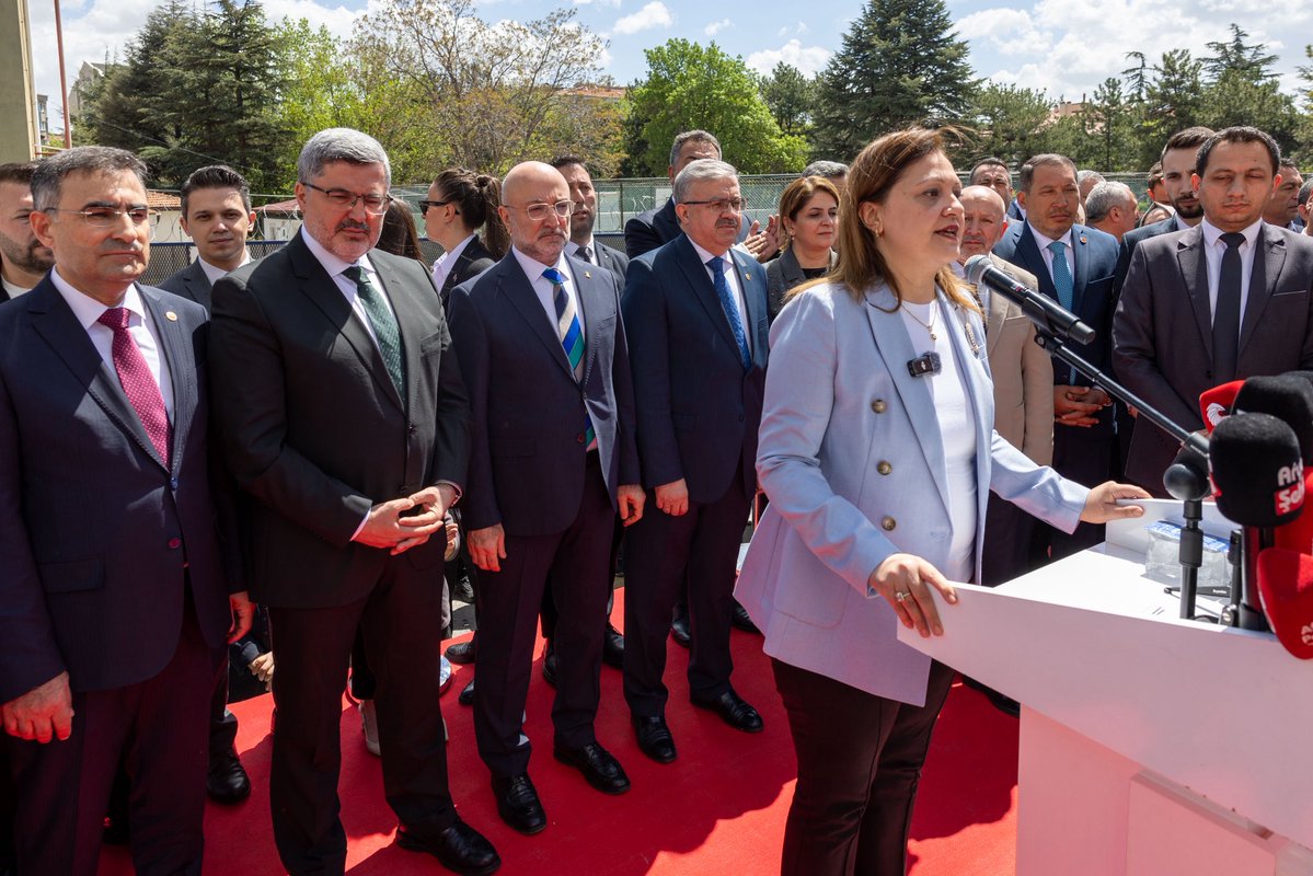 BURCU KÖKSAL tweet media