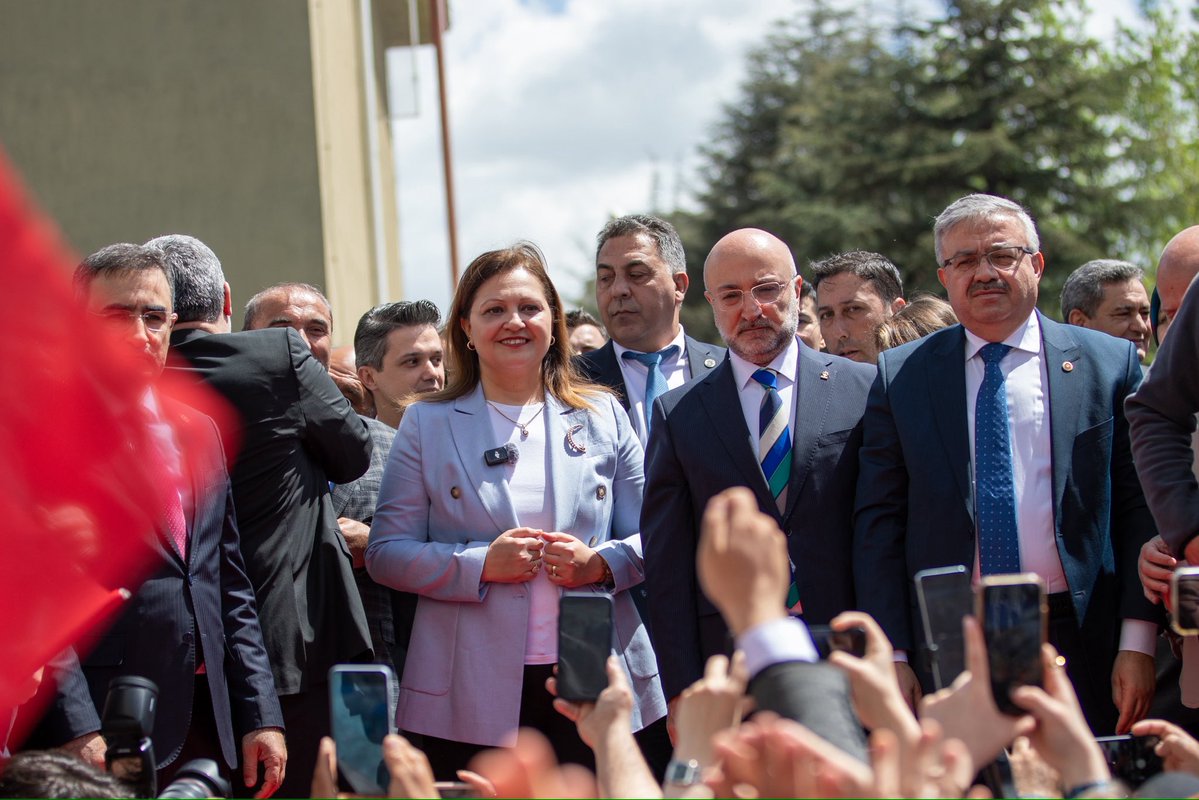BURCU KÖKSAL tweet media