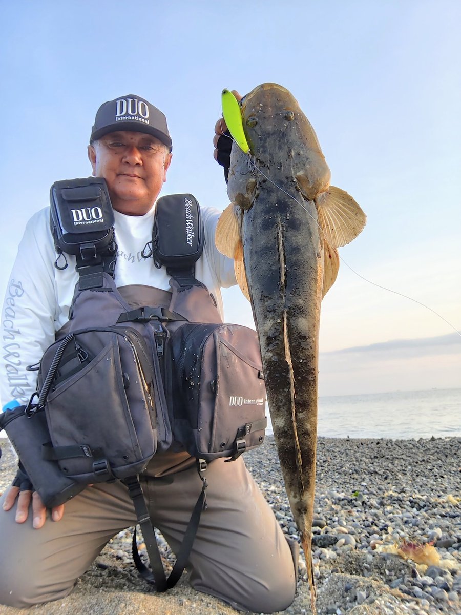 terastation515's tweet photo. 5月13日☀
in三重サーフ！

DUOの
リンバーiF127Sにマゴチがヒット！🐟️

#DUOinternational
#DUOサポーター
#リンバーiF127S
#三重サーフ
#PR https://t.co/R3CZVuHCKv