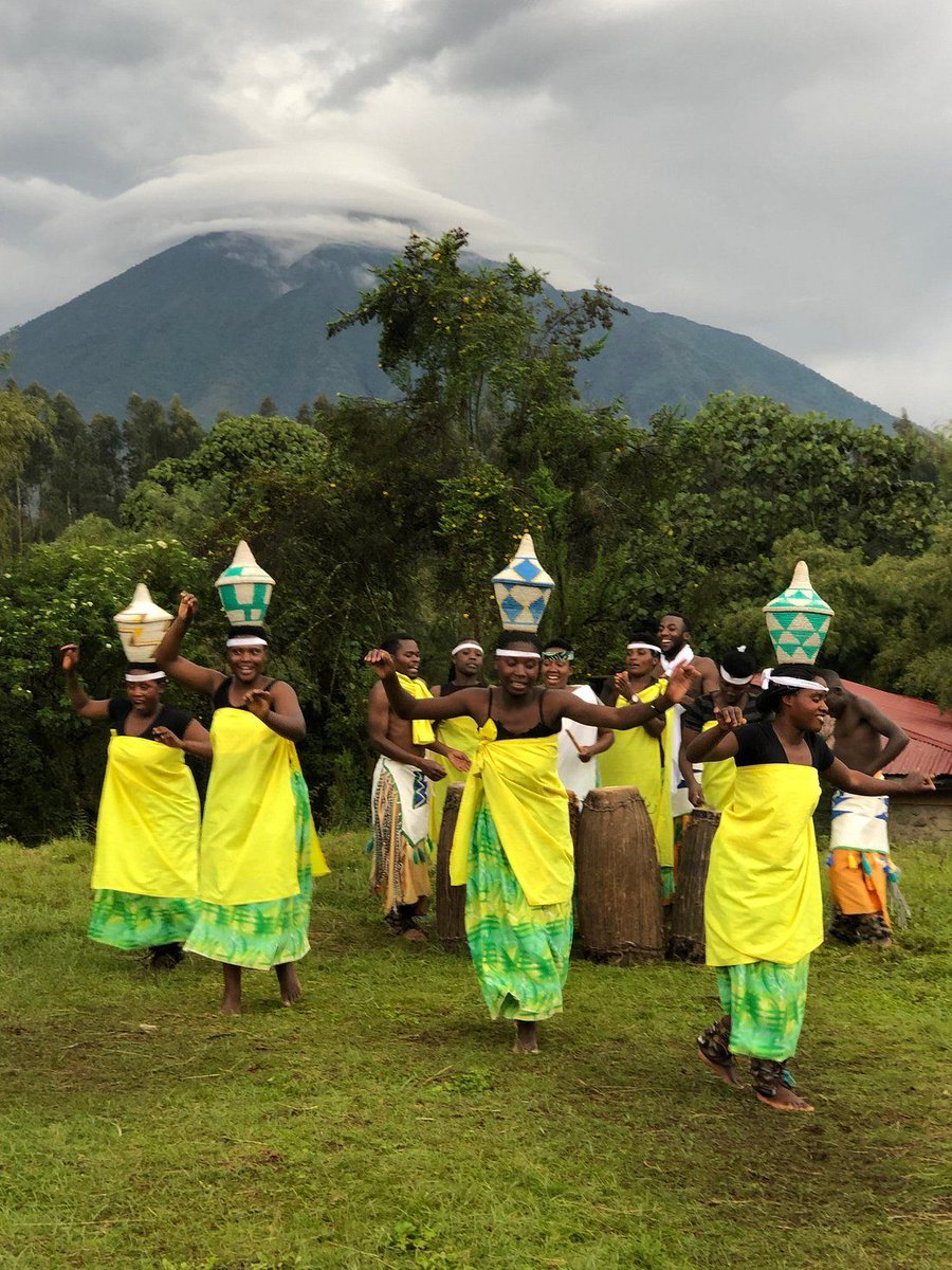 MistRwanda's tweet photo. Our nature walks offer an amazing way to connect with Rwanda’s rich biodiversity. They take you through diverse habitats and rural areas, providing unforgettable experiences and the chance to interact with local communities, explore their traditions, and visit homesteads. https://t.co/etrbFxwusH