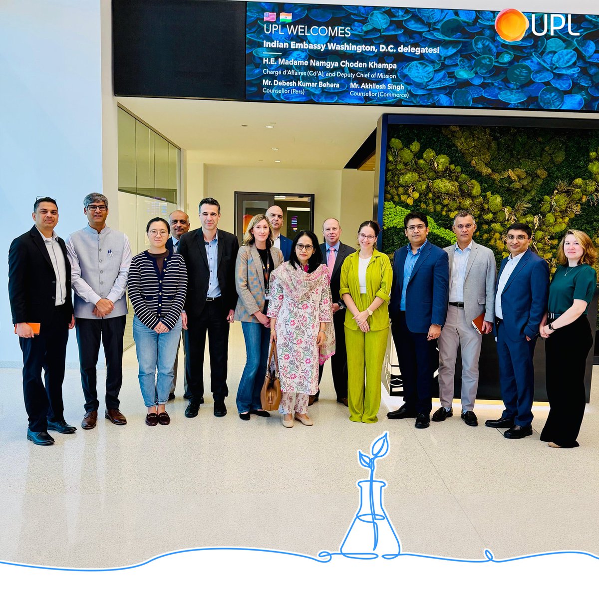 UPLCorp's tweet photo. At UPL Corp’s OpenAg Center in Research Triangle Park, North Carolina, our North America team recently welcomed representatives from the Embassy of India for discussions focused on innovation, sustainability, and the evolving needs of growers.
 
https://t.co/eCMqU0Y4KH https://t.co/TZuCzjrHc3