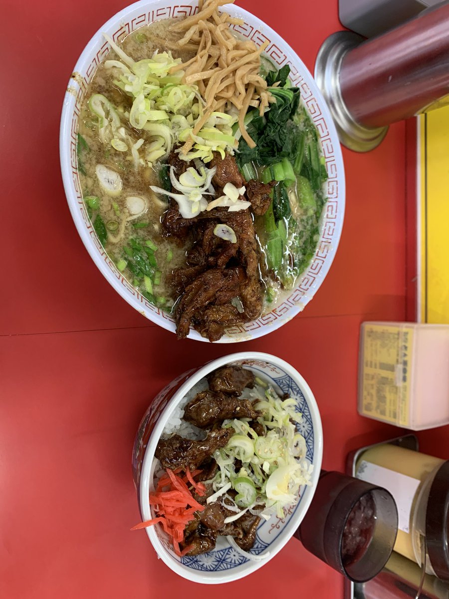 yu07ki29's tweet photo. サバカン行って大満足！
@sv_country 

昼飯はカラスに持って行かれました…

夕飯はガッツリと。
次回からはカバンの中にしっかりと保管しておきます！ https://t.co/qH1wDWLxXW