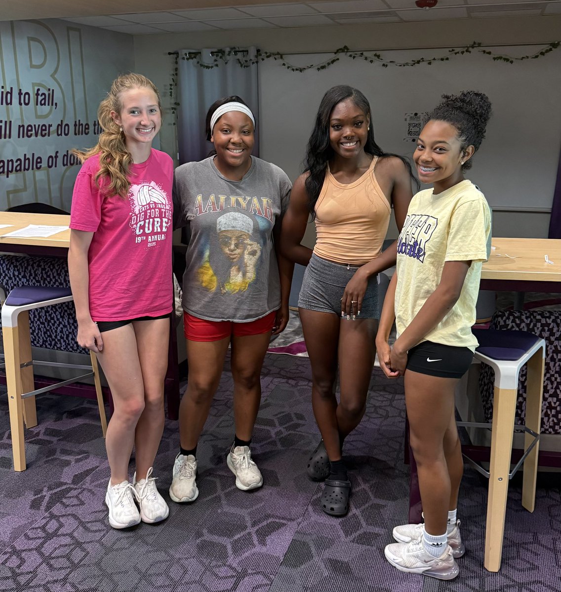 GirlsSprings's tweet photo. Athlete of the Week girls for week #10!💜💛 https://t.co/de3ZKa3Loq