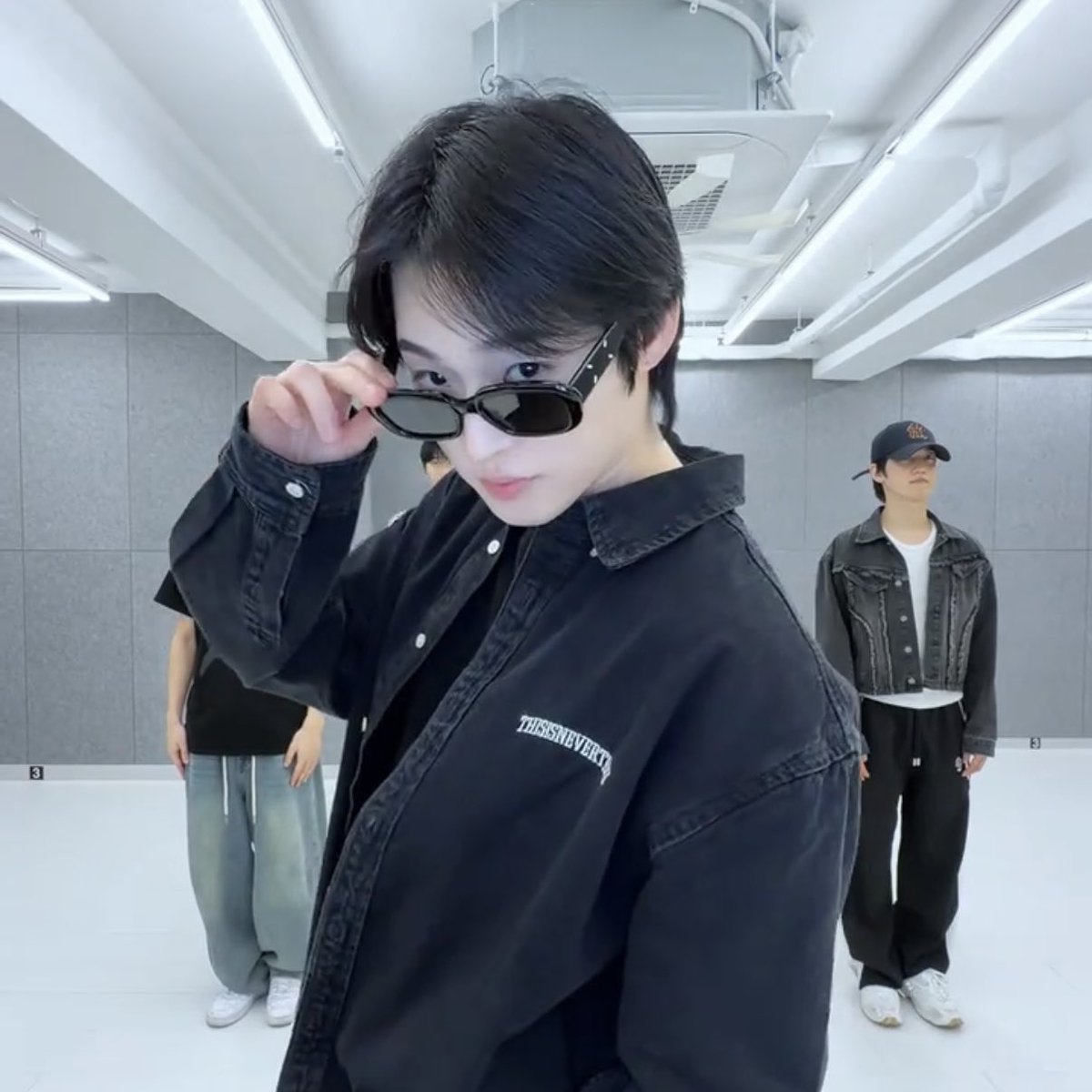 아앙😎 tweet media