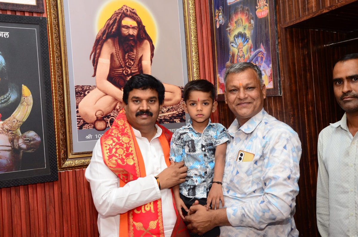 Mahendra Singh Solanky ( Modi Ka Parivar ) tweet media