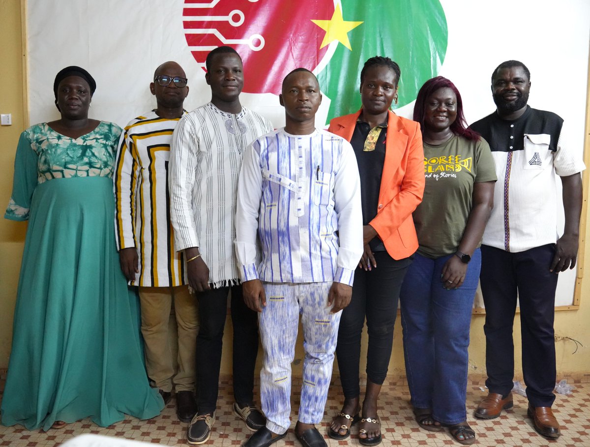 BlogueursBF's tweet photo. Le nouveau bureau exécutif.
𝗣𝗿𝗲́𝘀𝗶𝗱𝗲𝗻𝘁 : Gabriel K. KAMBOU
𝗦𝗚 : Yvette TABSOBA
𝗦𝗚𝗔 : Ouali MINDIEBA
𝗧𝗚 : Donatien ZONGO
𝗧𝗚𝗔 : Farida TIEMTORE
𝗖𝗼𝗺’ : Neimatou SAKANDE
𝗟𝗼𝗴𝗶𝘀𝘁𝗶𝗾𝘂𝗲 : Arnaud NADJITOIDE
#ABB #BlogueursBF #Numérique #BurkinaFaso https://t.co/Soo5NEiWvV