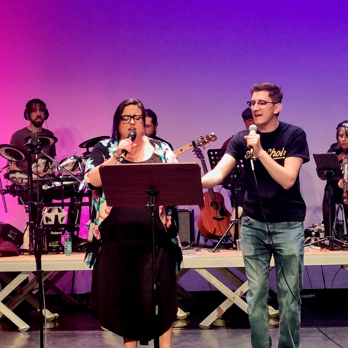 _UoW's tweet photo. Eastleigh’s Point was sold out for a Let’s Sing, an evening of ‘Music and Community’ with the Show Choir @_UoW with special guest Hannah Williams, an alumna, who became known to millions when she reached the final of The Voice. Find out more here https://t.co/VK6cbYo9XF https://t.co/ImcPqaAqOt