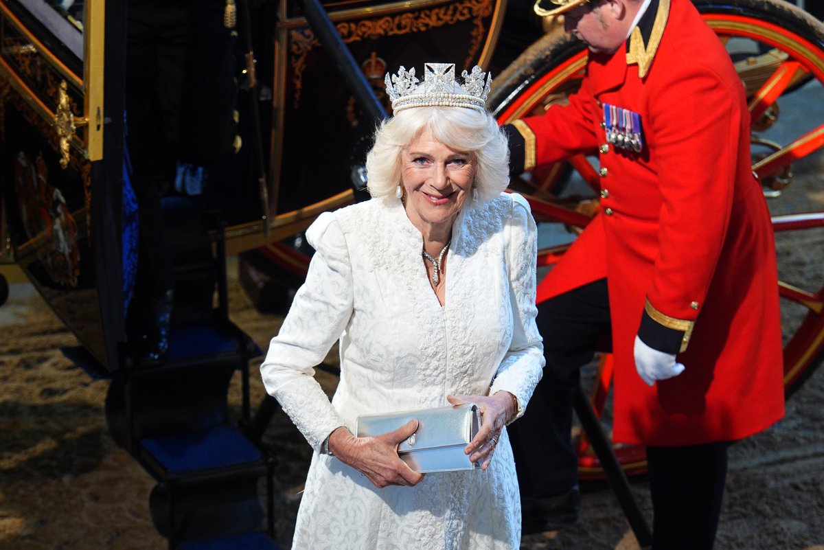 The Royal Family tweet media