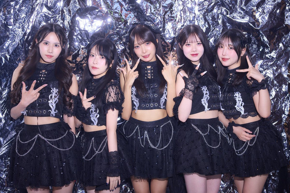 hideandseek0111's tweet photo. 【NEW】

SHAKEBE @shakebe_info 
『ないものねだり』

振付を担当致しました。

振付師：Reina Nunome

🔗 https://t.co/eU1jMIJSLj

#SHAKEBE #サケベ #ないものねだり #ハイシーコレオ #振付 #振付師 #アイドル #idol https://t.co/YFREDEer7f