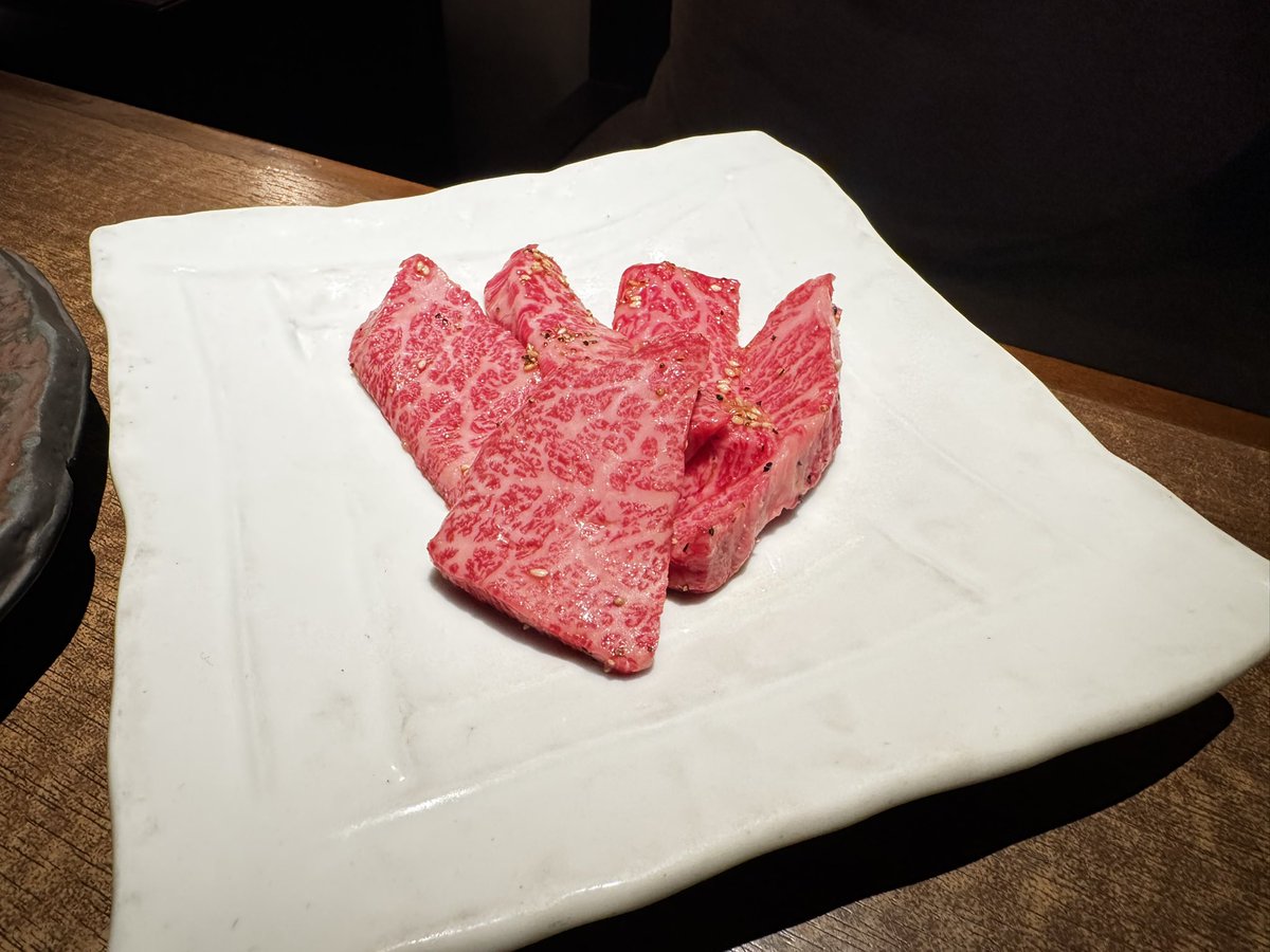 choro118's tweet photo. 李昇
#焼肉 https://t.co/yD02EVS8Uq