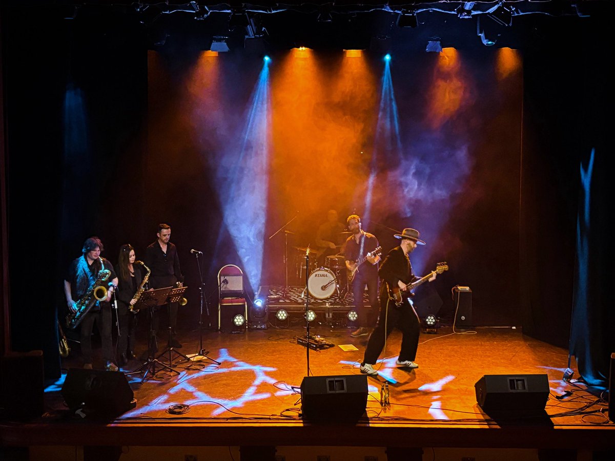 BadDay_Official's tweet photo. Who’s coming down to the next show? Full horns and new lineup are absolutely cooking 🍳 🔥 Our next live show is The 100 Club in London. Tickets available from our website and the link in our bio. #livemusic #soul #blues #london #the100club 🙏 ❤️ https://t.co/zlRifJmLVG