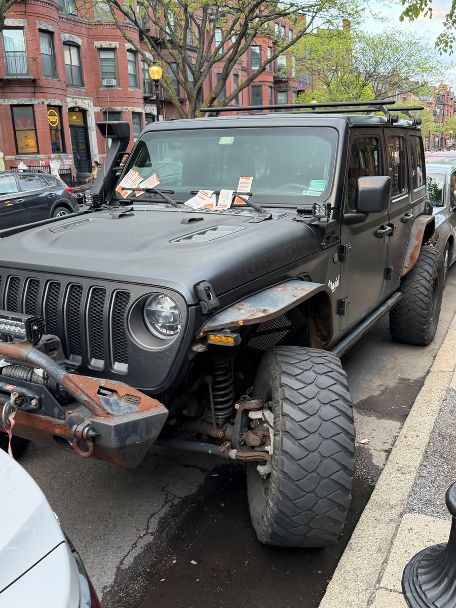 Only In Boston tweet media