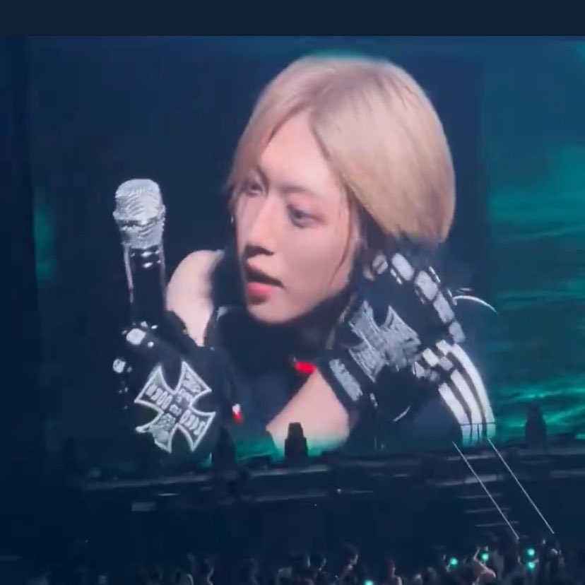 fmrn98's tweet photo. 언제나 나에게 웃음을 주는 사람 https://t.co/Ge8z6dA4bO