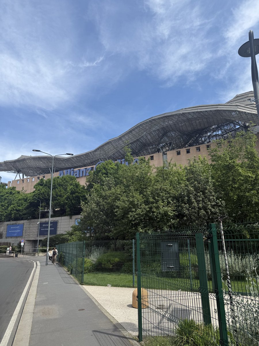 AriBensonMD's tweet photo. Welcome to #ESGEDays2026!!
@ESGE_news 
Gate 8
Allianz-MiCo https://t.co/mvKXvtXQk9