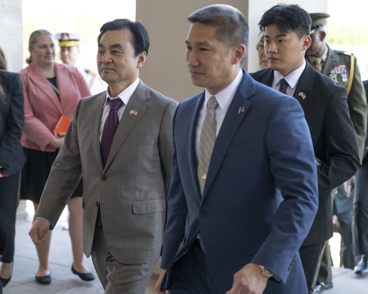 Acting Secretary of the Navy Hung Cao tweet media