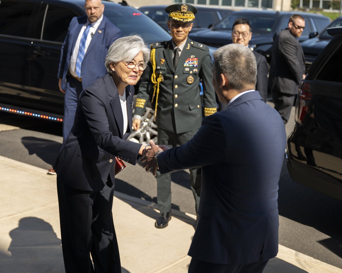 Acting Secretary of the Navy Hung Cao tweet media