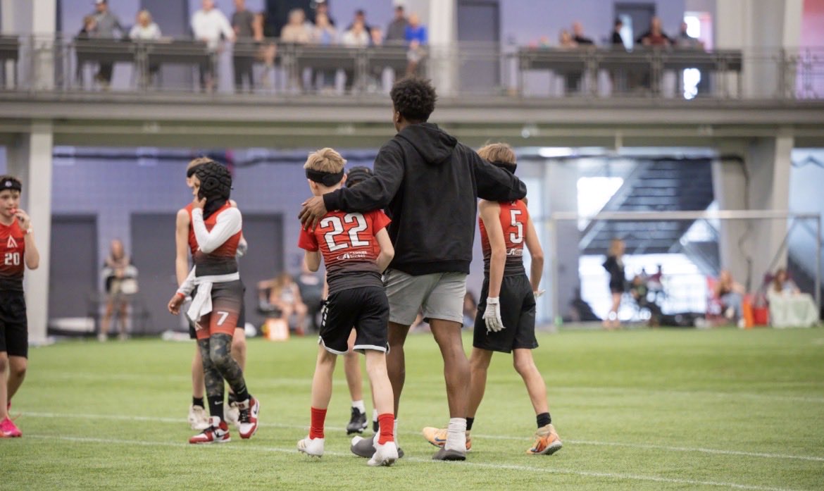 ApexAir 7-on-7 tweet media