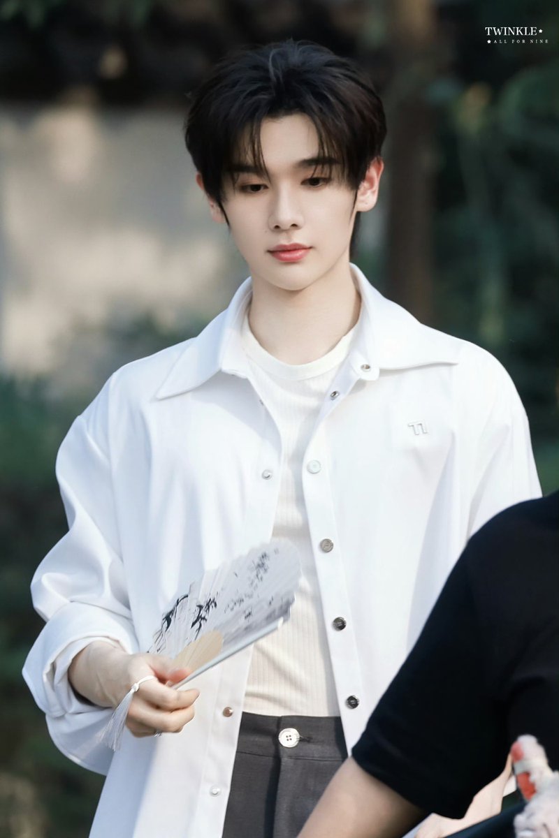 MOMMININE's tweet photo. น้องนายถ่ายอะไร https://t.co/7pWlKxvh2n