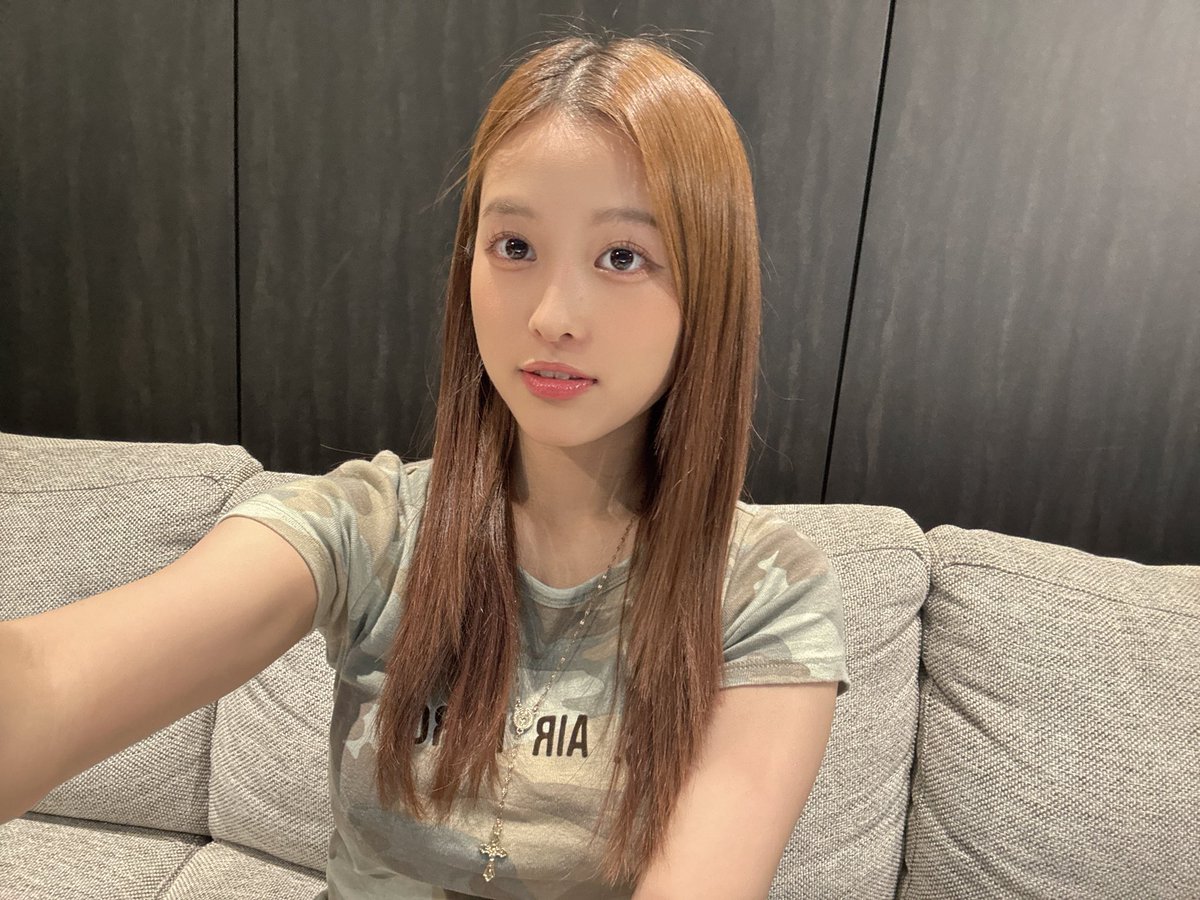 YUI tweet media