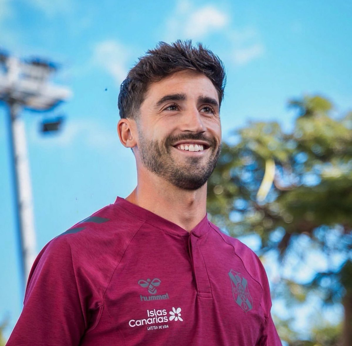 mdaswani's tweet photo. Está contando NACHO GIL que en invierno sí hubo interés de otros equipos para llevárselo del @CDTOficial. De paso, recalca que la próxima temporada CONTINUARÁ en el proyecto y desoirá nuevamente posibles ofertas, si las hubiera. https://t.co/6bGxIJLzpZ