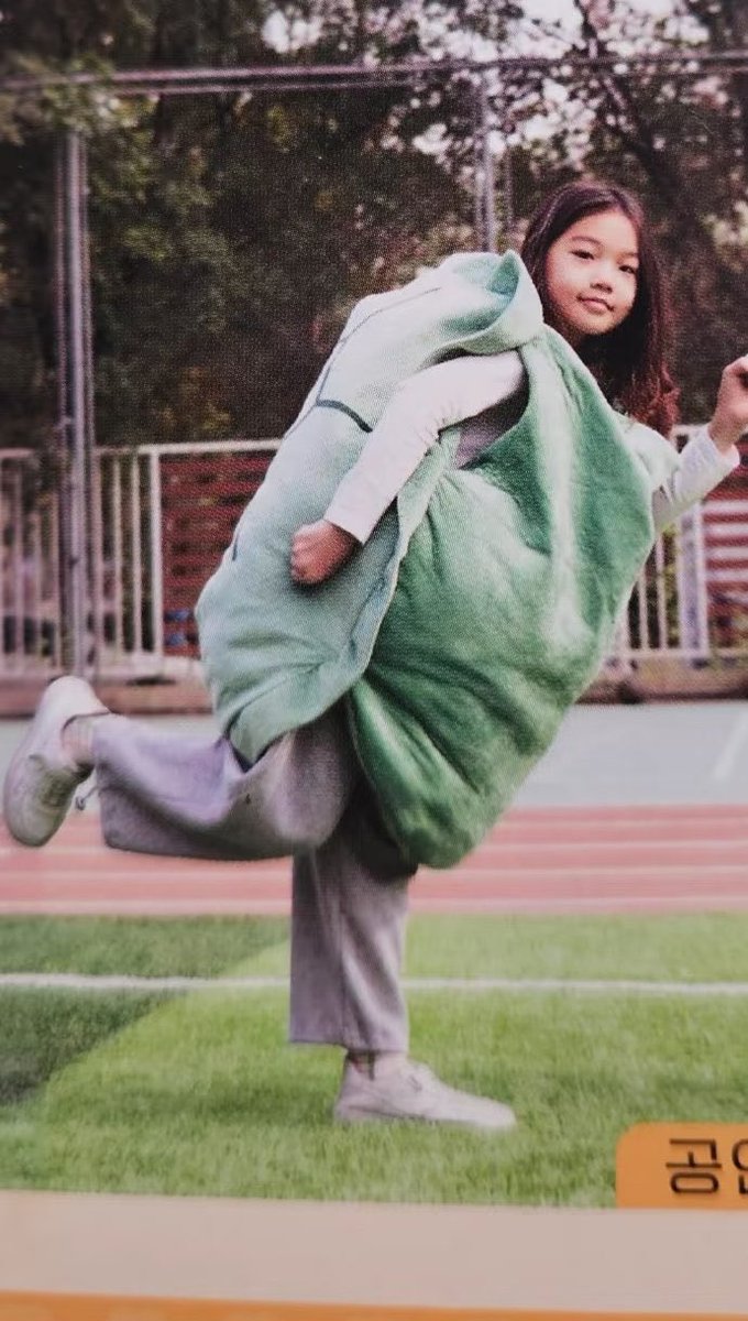 kaycispics's tweet photo. KAYCI pre-debut pictures 

#NEXTMONSTER #넥스트몬스터 #KAYCI #케이시 #YGNGG https://t.co/fMQJygXRJo