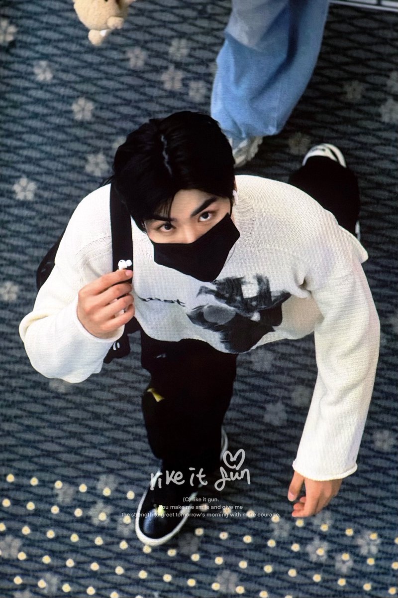 𝒍𝒊𝒌𝒆 𝒊𝒕 𝒈𝒖𝒏 🖤 tweet media