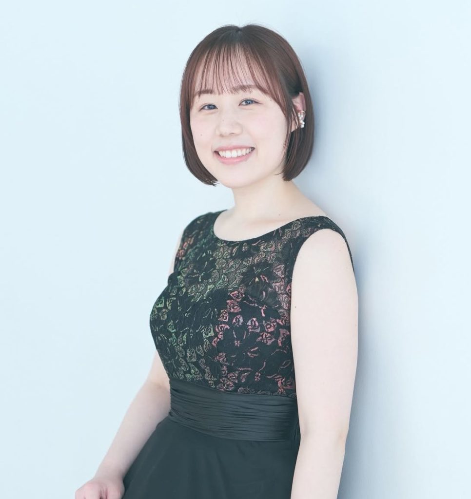 Music_Dialogue's tweet photo. 【7/1本公演】〜ヤング・アーティスト・シリーズ2026に寄せて②🕊️〜

Music Dialogue室内楽塾に参加した若手演奏家を対象に、次なるステップとしての学びと演奏の機会を提供する新シリーズ✨

開催に向けてフレッシュなメンバーから1人ずつメッセージをいただきました💌

本日は2026年の京都塾に参加されていたピアニストの #羽室芽衣 さん。その思い出と今回への意気込みを語ってくださいました🎶

⬇️⬇️⬇️⬇️⬇️